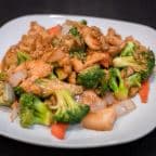 Best Chicken w. Broccoli 芥兰鸡 in Eastvale, CA